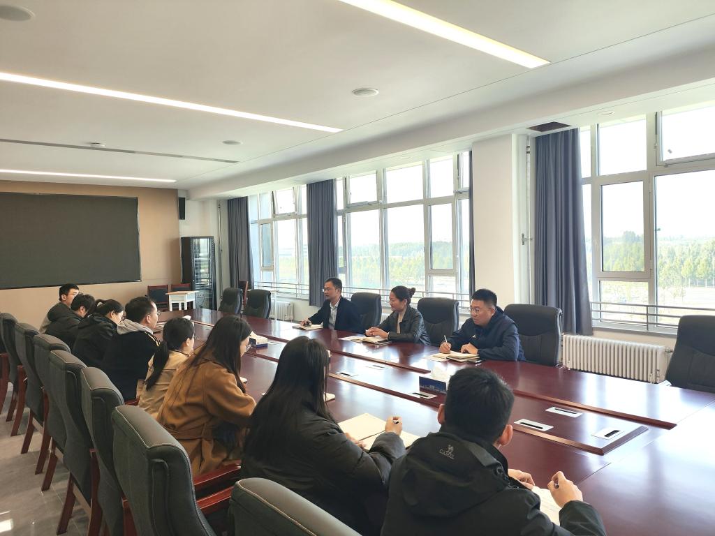 马克思主义学院（公共教学部）召开教学管理工作会议